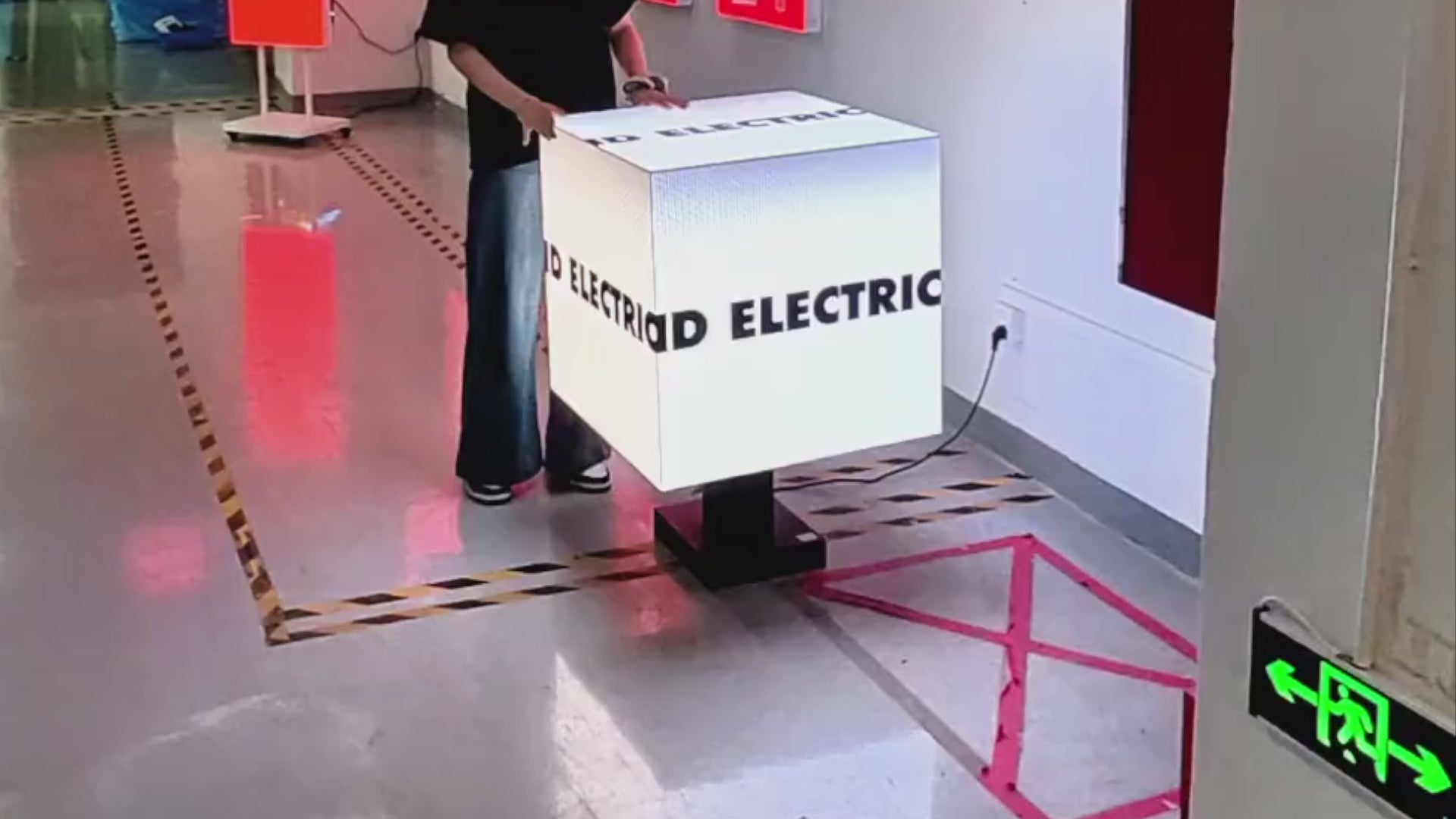 Cube Mounted 5-Sided Indoor / Floor Stand Sign